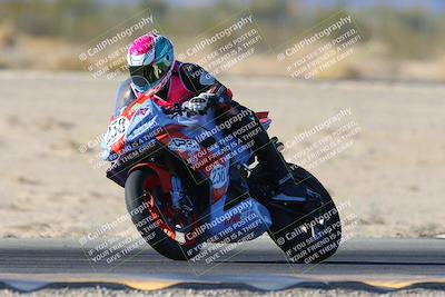 media/Jan-10-2025-CVMA Friday Practice (Fri) [[489e0da257]]/Group 4 and Trackday/Session 5 (Turn 7)/